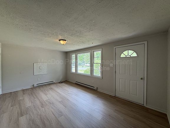 3rd image of 7258 Twin Cedars Dr