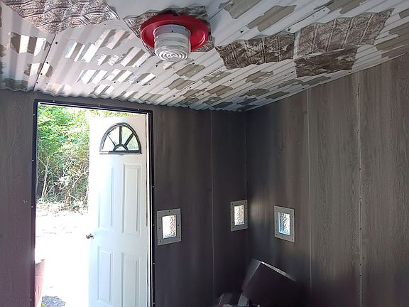 5th image of 2317 Knox Ave