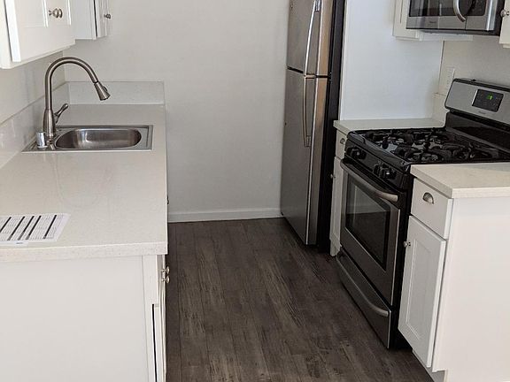 4th image of 161 D Ave APT 6