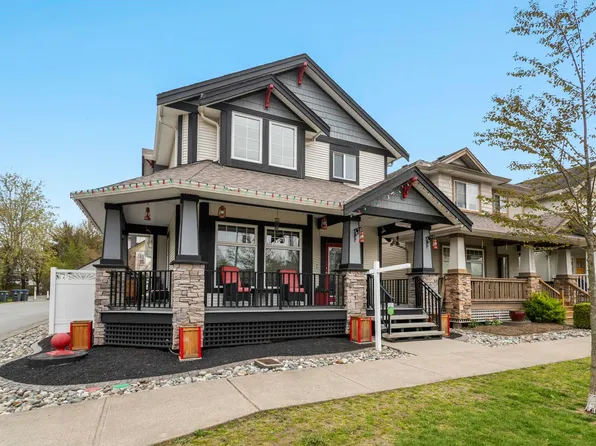 18831 71st Ave, Surrey, BC V4N 5M7