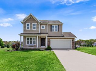 8534 E Barber Ridge Dr SE, Alto, MI 49302
