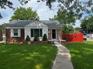 1014 Fairwood St, Inkster, MI 48141