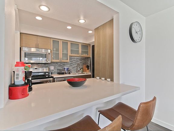 3rd image of 701 122nd Ave NE APT 103