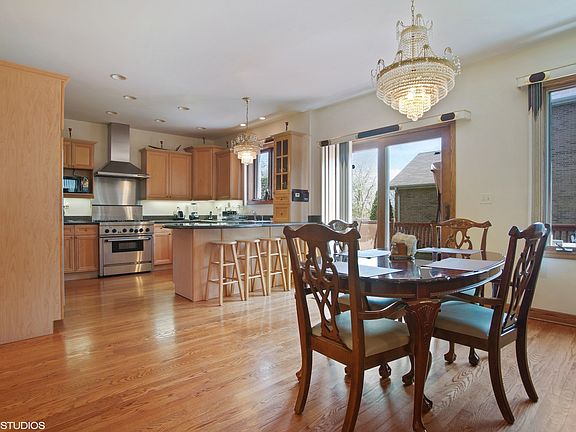 5th image of 1009 Wildwood Ln