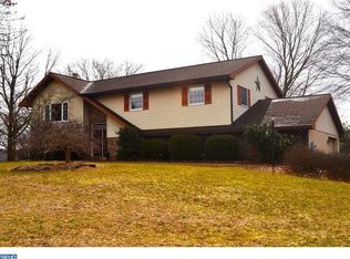 5074 Meadow Ln, Mohnton, PA 19540