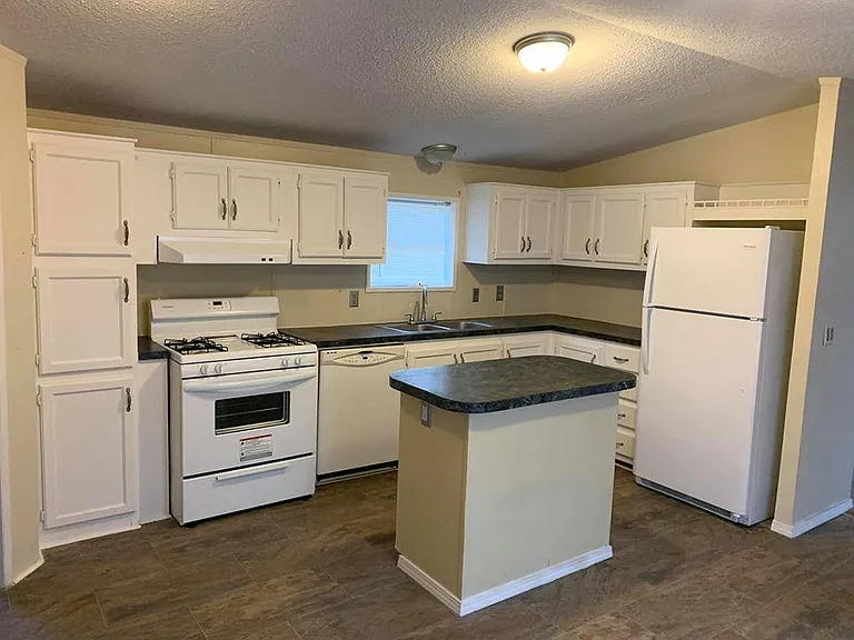 Summit Village — Photo 26