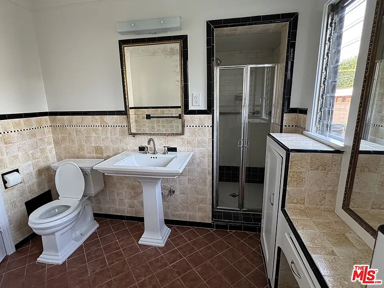326 N La Jolla Ave — Photo 31