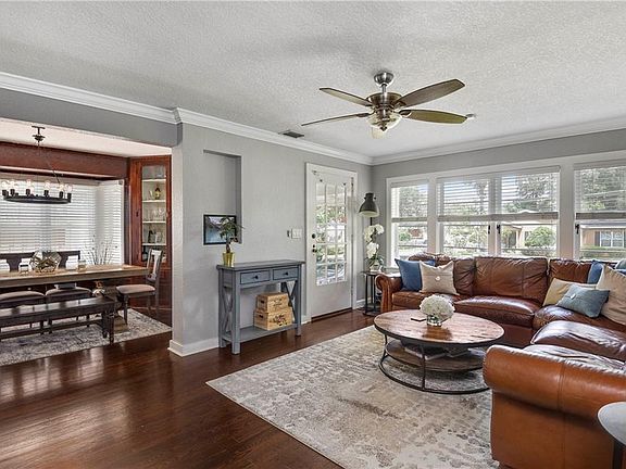 2nd image of 436 Avalon Blvd