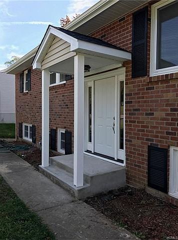 1st image of 28 Jackson Dr