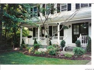 8322 Steeplechase Dr, Mentor, OH 44060