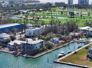 569 Channel Ln, Longboat Key, FL 34228