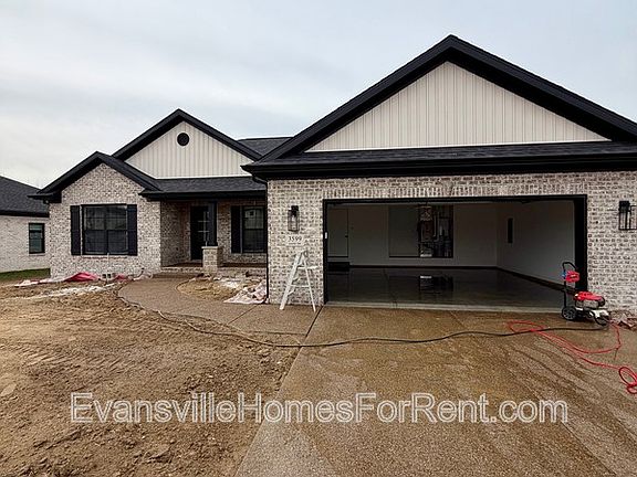 2nd image of 3599 Sand Dr