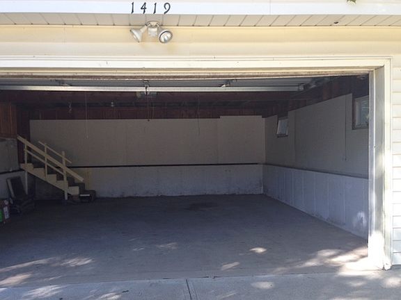 2 car garage with windows