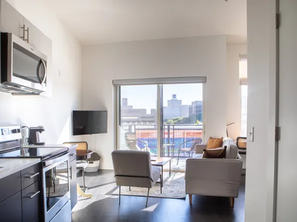 550 W Juneau Ave, Milwaukee, WI