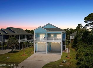118 SE 40th St, Oak Island, NC 28465