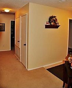 5th image of 1425 Knottingham Dr
