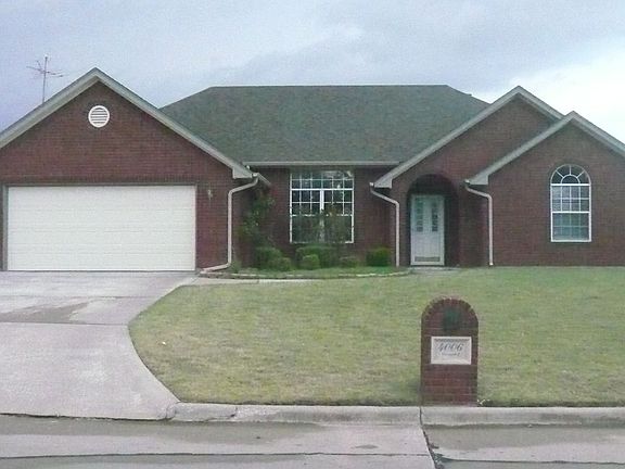 4006 SE Camelot Drive