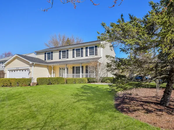 1313 Hall Ct, Batavia, IL 60510