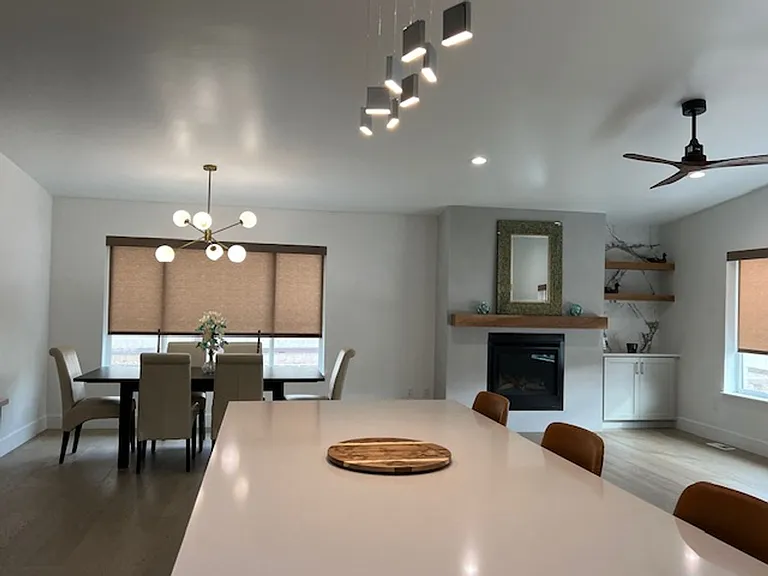2251 E Lincoln Ln — Photo 14