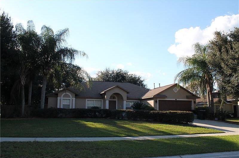 1st image of 746 Park Valley Cir