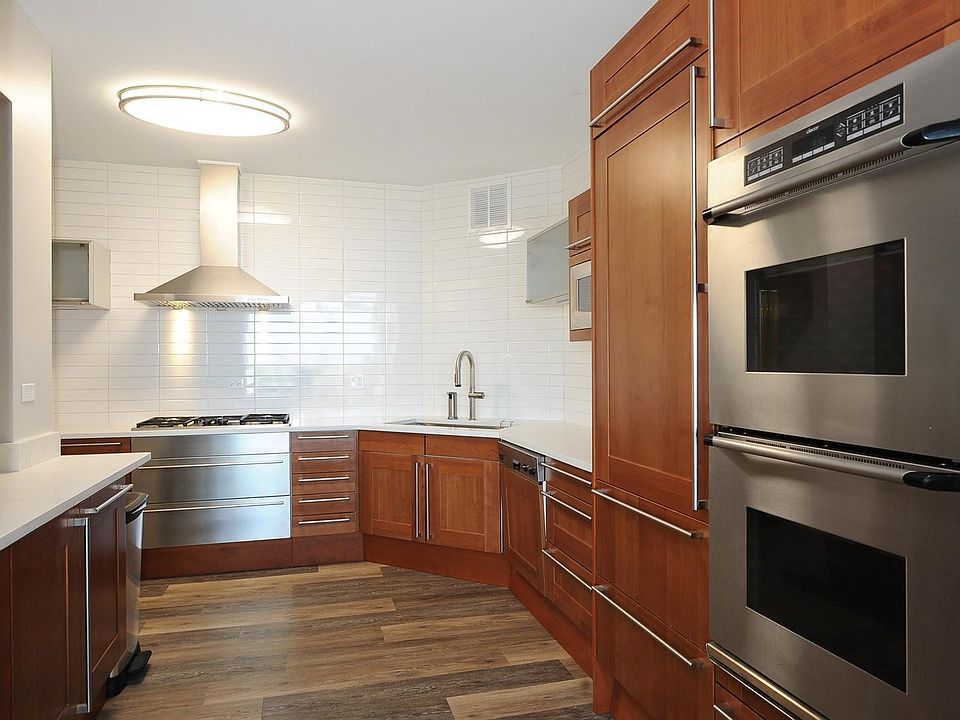 1st image of 3200 N Lake Shore Dr APT 1202