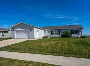 308 Taylor Dr, Lone Tree, IA 52755