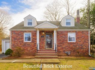22 Maple Ave, Demarest, NJ 07627