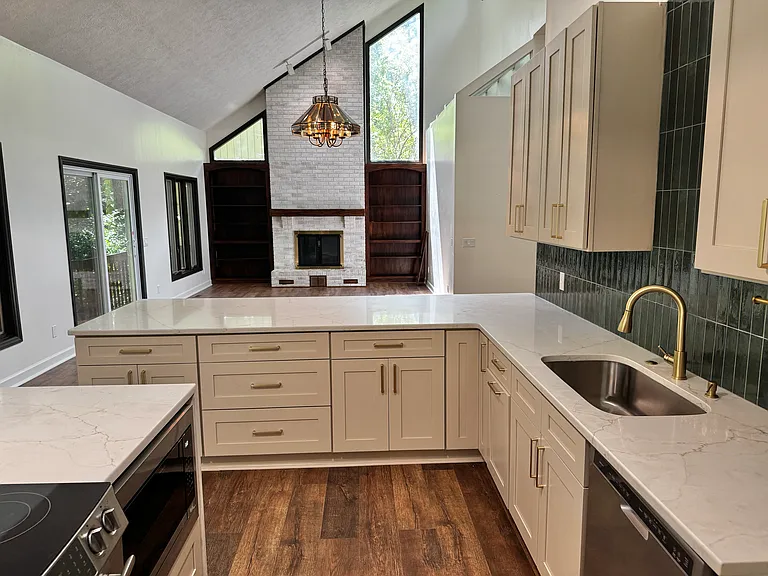 1723 Margarita Ln — Photo 4