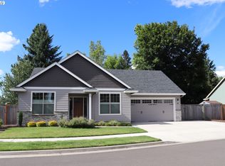 501 Wedgewood Dr, Eugene, OR 97404