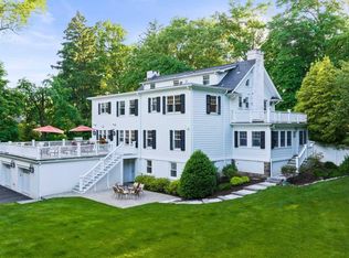 68 Knickerbocker Rd, Tenafly, NJ 07670