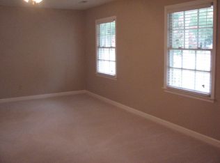 200 Blackberry Bnd, Yorktown, VA 23693