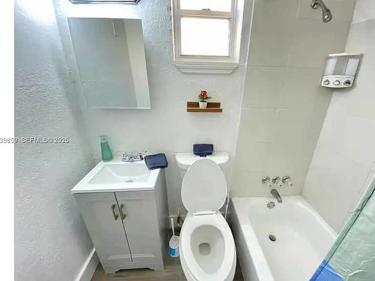 7638 N Miami Ave #2 — Photo 3