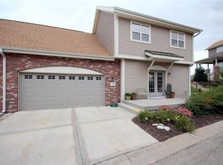 18 Sinatra Way, Fitchburg, WI 53711