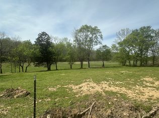 15 Lick Creek Rd, Dover, TN 37058