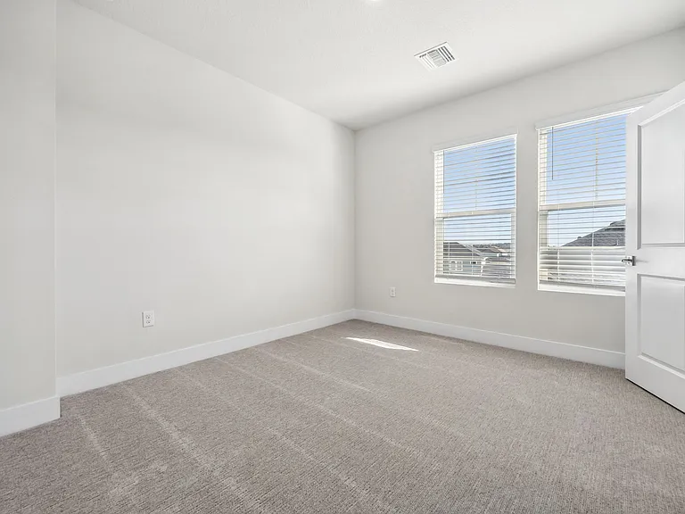 7244 Sutton Ln — Photo 25