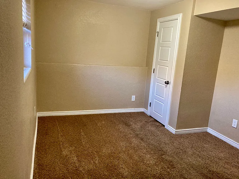 3780 N Carefree Cir — Photo 2