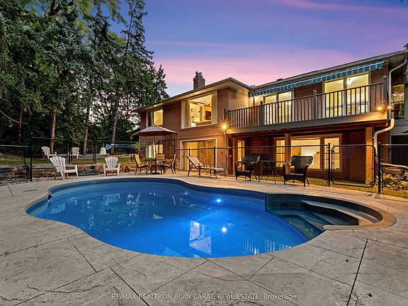 2nd image of 22 Brucedale Cres