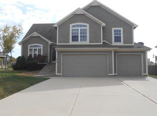 1515 Saddlebrook Rd, Raymore, MO 64083