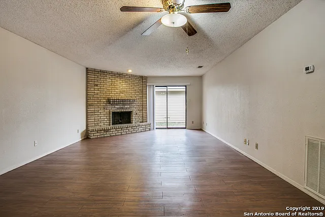 4717 Oakfield Way — Photo 5