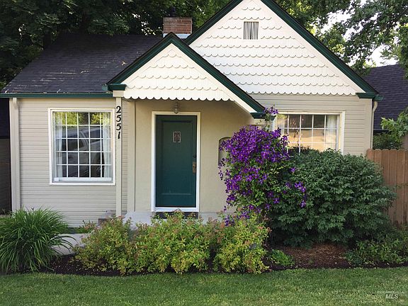 4th image of 2551 W Hill Rd