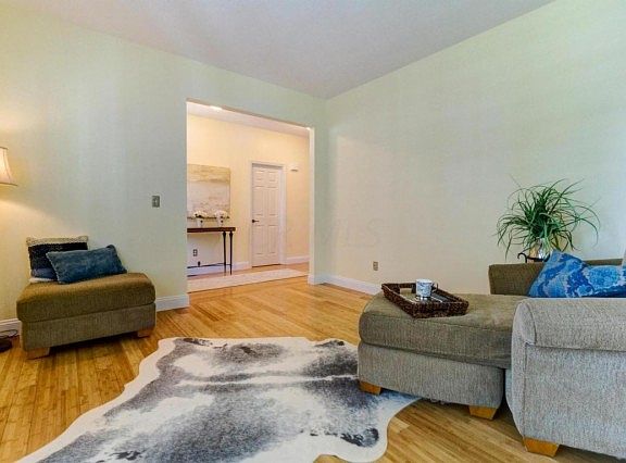 4th image of 8320 Wildflower Dr