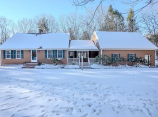 16 Grist Mill Rd, Falmouth, ME 04105