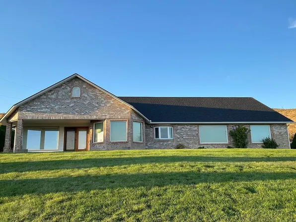 310 N 99th Ave, Yakima, WA 98908