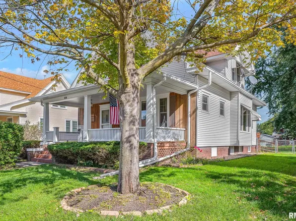1151 Beecher Ave, Galesburg, IL 61401