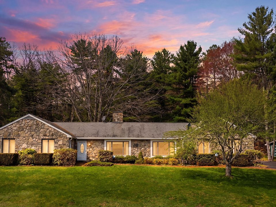 1st image of 28 Valentine Dr