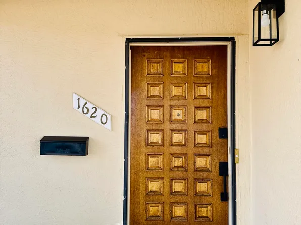 1620 Parsifal St NE, Albuquerque, NM 87112