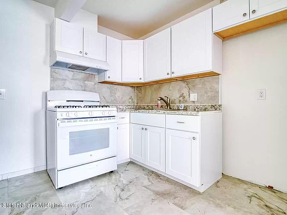 5th image of 360 Barlow Ave APT 5A