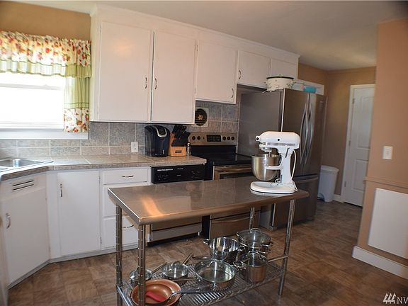 5th image of 614 Dora Ave