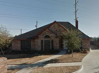 7420 Comis Dr, North Richland Hills, TX 76182