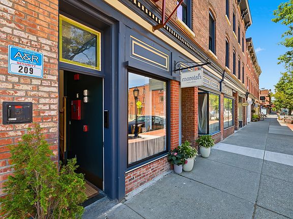 2nd image of 207 Main St #3